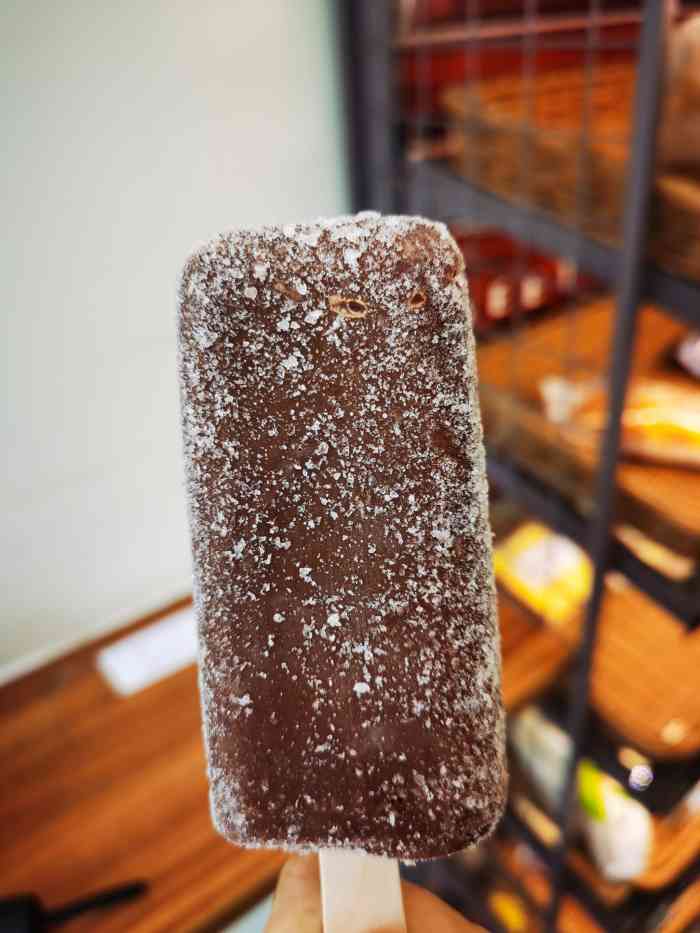 罗森(2837虹桥路410号店)-"罗森的葡萄冰今年真的是刷屏了不仅可以当.