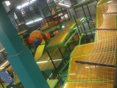 -蒙特利亲子乐园