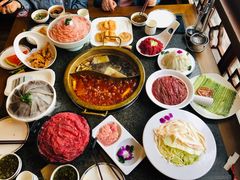 -小天鹅火锅·一线江景洪鼎旗舰店(洪崖洞店)