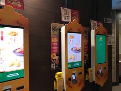 -麦当劳(展览路店)