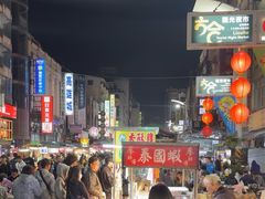 -六合夜市