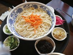 -亿诣蝎府炸酱面羊蝎子火锅(酷车小镇店)