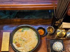 -银米·云南传统过桥米线(双廊黑金冠店)