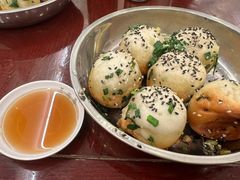 生煎馒头-三两春(浦三路店)