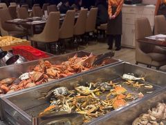 -荣誉国际酒店-云顶旋转餐厅