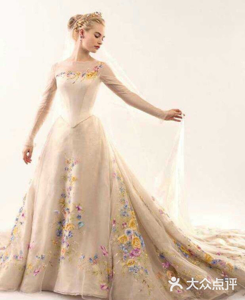 艾菲儿美甲造型会馆