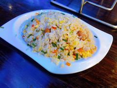 苏尼特精品羊肉炒饭-三个蒙古大叔羊肉串(大宁店)