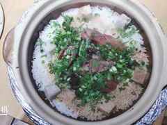 -洪氏嗨捞·广东猪肚鸡·椰子鸡火锅(西咸万象城店)