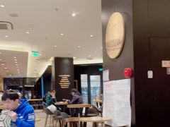 大堂-星巴克臻选(华堂·新辰汇店)