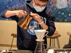 -星巴克臻选(上海合生汇1F店)