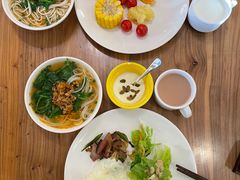 -黑青稞庄园·新式藏餐·牦牛肉汤锅(新都桥店)