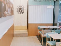 用餐区-老乡鸡(潘集世瑞大厦店)
