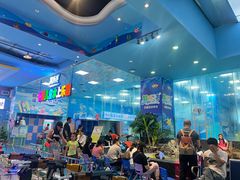 -鸿通城购物中心