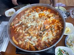 -亲昵春川鸡排(韩国美食街店)