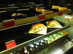 -JINNS锦时 steak&pizza(浸信会礼拜堂旧址店)