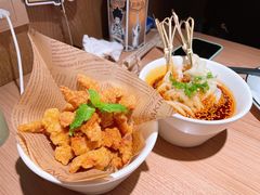 红油脱骨鸡爪-太二酸菜鱼(沈阳万象城店)