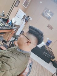 -纯剪男士理发馆·烫染专业店