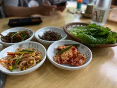 餐前小菜-牛信亭韩国料理·炭火烤肉(紫藤路店)