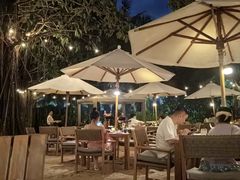 -三亚艾迪逊酒店·海滩烧烤 BARBACOA·现场乐队·浪漫晚餐·烧烤海鲜