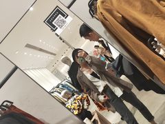 -URBAN REVIVO(西安Momopark店)