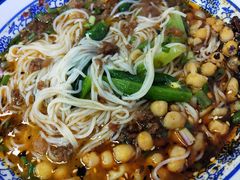 -渝之汇牛肉豌杂面