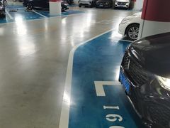 -日月光中心-停车场