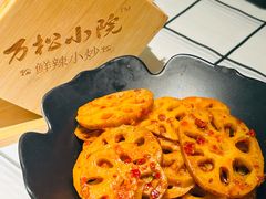 -万松园美食街
