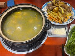 -菌之家·专业纯野生菌火锅·特色炒菌