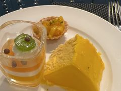 -圣丰索菲特·2 On 988 Café 自助餐厅
