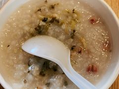 酸菜脆笋鸡肉粥-麦当劳(新王府井店)