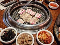 -烧肉一番·新韩式炭火烤肉(大岭山店)