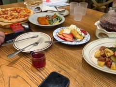 -玛格萝妮比萨屋(四平店)