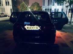 -奔驰上海利星(七宝店)