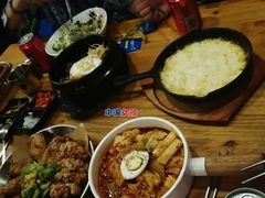 金枪鱼沙拉拌饭-吾里.春川家韩国料理(万达店)