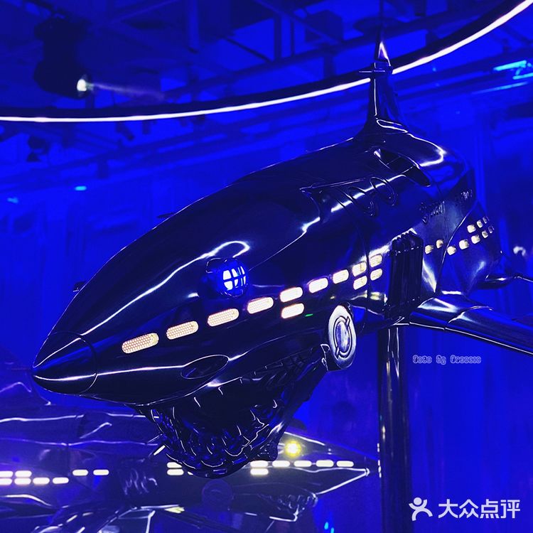 全球首展‼️明日基地✖️空山基·鯊魚領域🦈