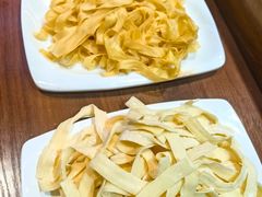 -九寨特色牦牛肉汤锅 羊肉汤锅