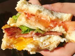 -HIGH FIVE哈福手工汉堡(桂林路店)