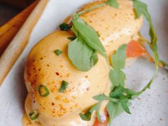 烟熏三文鱼班尼迪克蛋-THE CANNERY&JUJU 新鲜海鲜·牛排美食酒廊