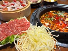 -黔有有贵州酸汤夺夺粉火锅(五味十字店)