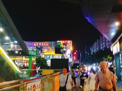-江燕路万科里
