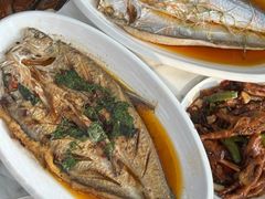-丹水桥地锅鱼·翘嘴鲌·地方特色全鱼宴(丹江口大坝店)