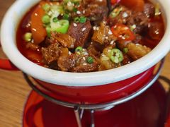 老火炖牛腩-甜阿姨·天台花园私房菜(万松园店)
