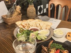 鸭肉饼配色拉-Money Shops(愚园路店)