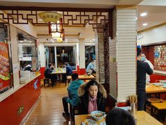 大堂-门框胡同百年卤煮(新街口店)