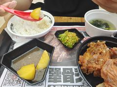-犟骨头排骨饭•大骨面(弘阳广场店)