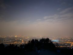 -鬼笑石后山停车场