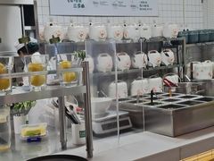 自助取餐区-费大厨辣椒炒肉(万家丽一店)