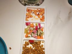 -荷塘秋月·本帮江浙菜(国权路店)