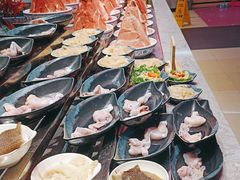 -新艺自助美食城(中山路店)
