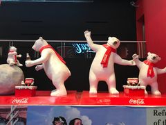 -东方明珠·可口可乐欢乐餐厅